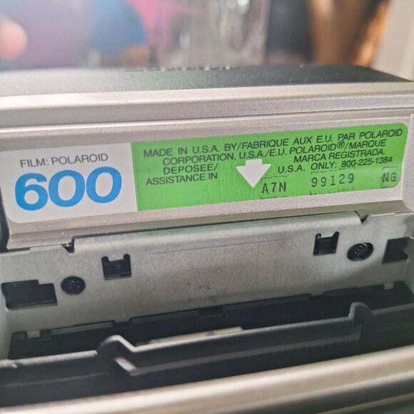 Polaroid Sun600 LMS Camera Vintage Pop Up Neck Strap Black USA Made Photography - Picture 7 of 11